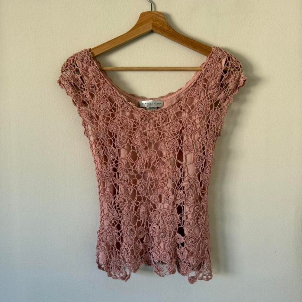 Newport News Pink Crochet Top Sz M